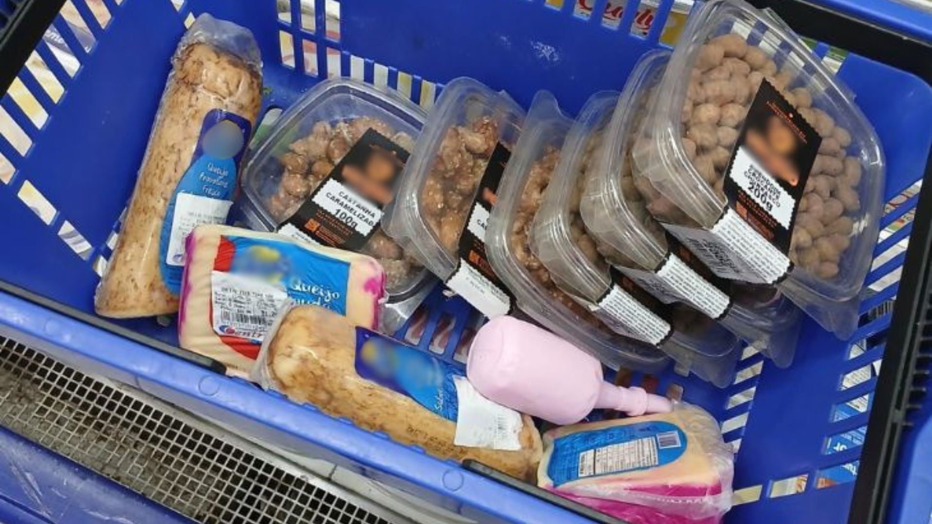 Supermercados são autuados após fiscalização identificar produtos vencidos à venda, na Paraíba