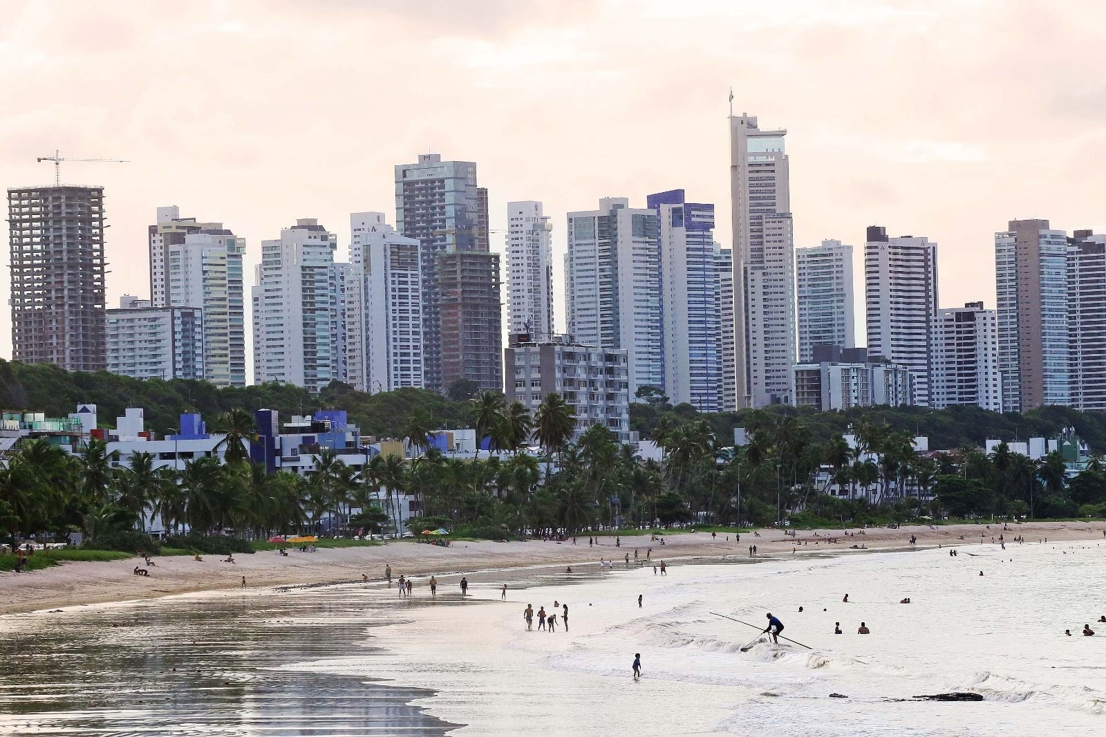 Litoral da Paraíba tem quatro trechos impróprios para banho; veja quais 