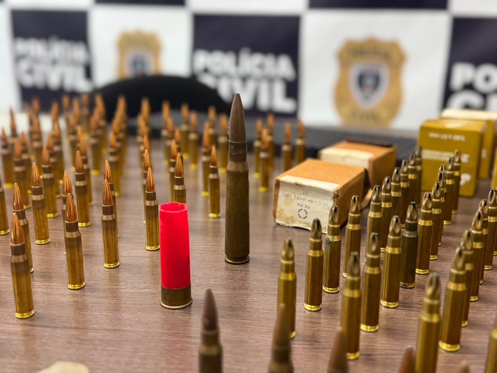 Polícia investiga depósito clandestino após apreensão de mais de 200 munições em João Pessoa