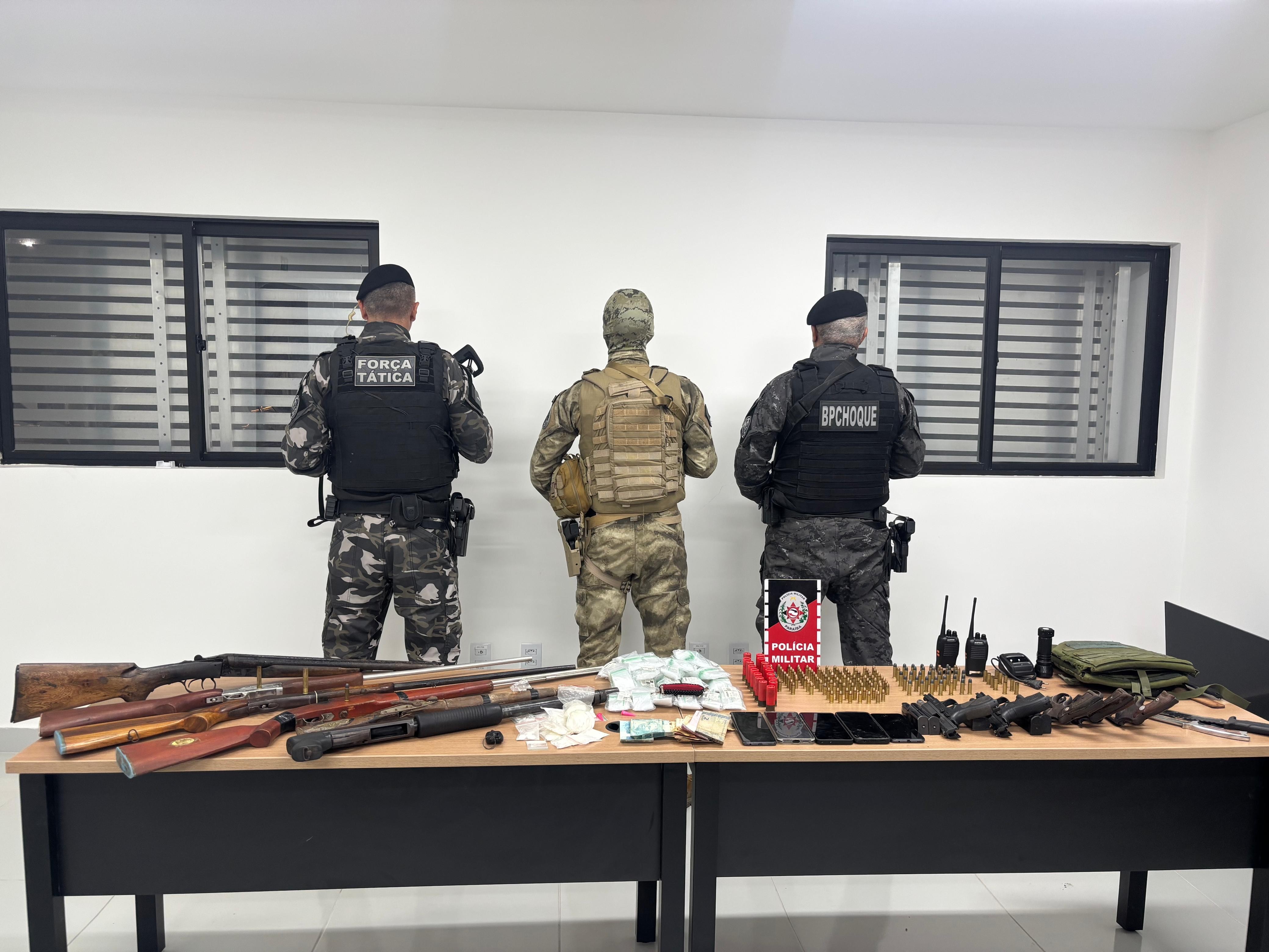 Suspeitos de planejar ataque entre facções são presos após confronto com a polícia, no Litoral Norte da PB