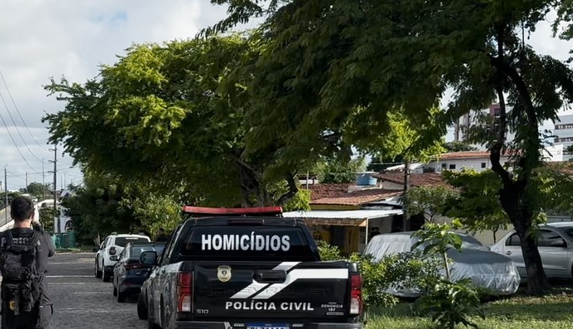 Corpo de homem é encontrado com mãos e pés amarrados às margens da BR-230, em João Pessoa