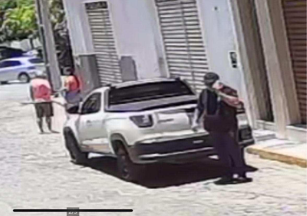 Policial civil é preso suspeito de extorquir comerciantes, na PB